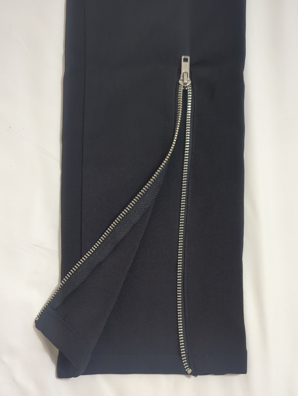 NWT Urban Outfitters Nyx Zip-Hem Pant, Color Black Size S/P - Picture 13 of 15